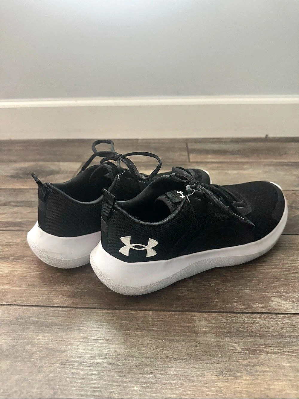 Under Armour Ripple Black & White Sneakers